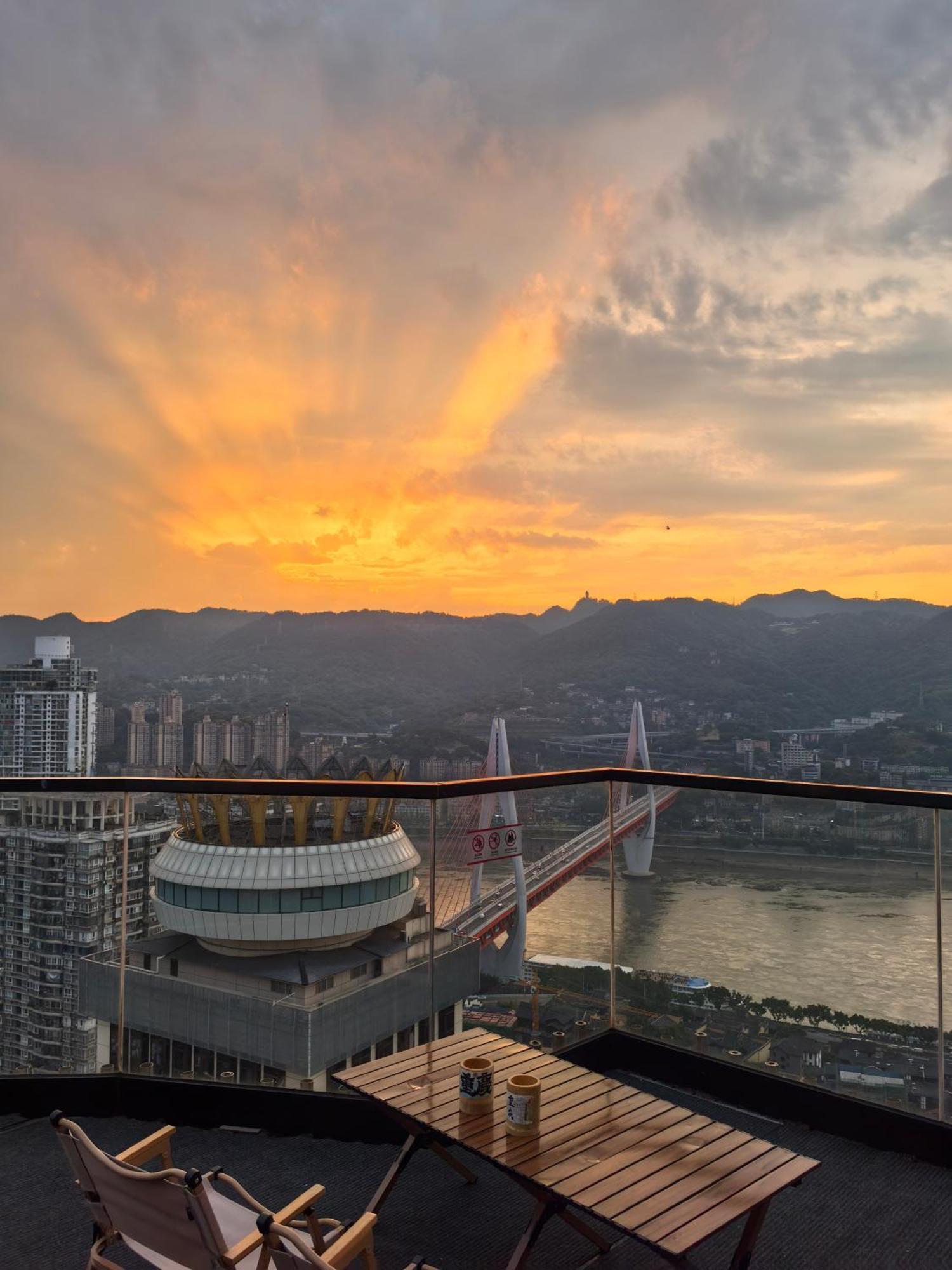 Yunqi River View Terrace Hotel Чунцін Екстер'єр фото